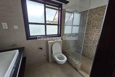 4 Bed Townhouse with En Suite in Spring Valley - 4