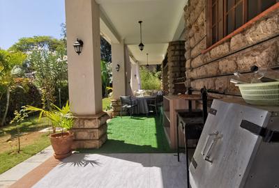 4 Bed House with En Suite in Rosslyn
