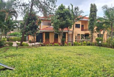 5 Bed House with Staff Quarters in Nyari