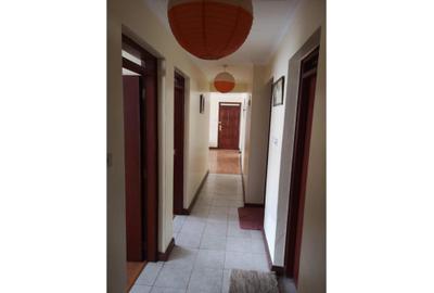 3 Bed Apartment with En Suite in Upper Hill