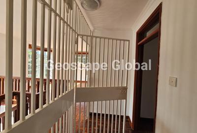 4 Bed House with En Suite in Nyari - 4