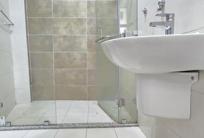 2 Bed Apartment with Swimming Pool in Hurlingham - 3