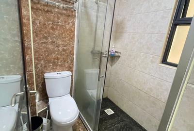1 Bed Apartment with Gym in Kilimani - 4