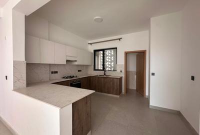 2 Bed Apartment with En Suite at Brookside Drive - 4