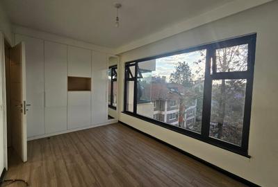 2 Bed Apartment with En Suite in Lavington - 4