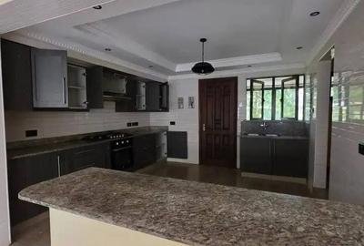 5 Bed Townhouse with En Suite at Muthangari Drive - 3