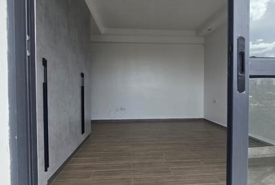 2 Bed Apartment with En Suite at Riverside Dr