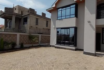 5 Bed Townhouse with En Suite at Mwananchi Rd