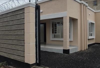 3 Bed House with En Suite in Kamakis