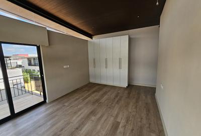 3 Bed House with En Suite in Kiambu Road