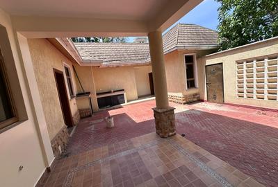 5 Bed Villa with En Suite in Karen - 3