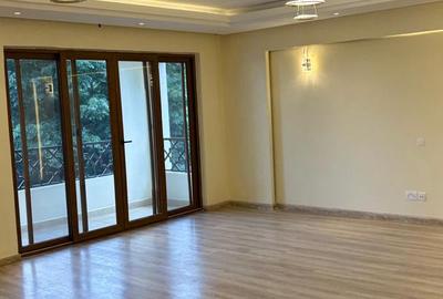 3 Bed Apartment with En Suite in Kileleshwa - 4