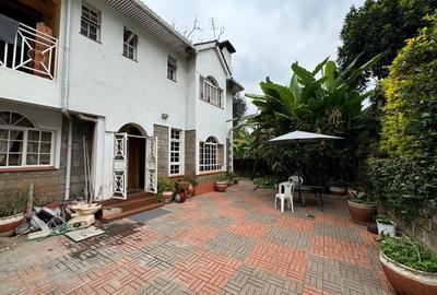 4 Bed Townhouse with En Suite in Lavington