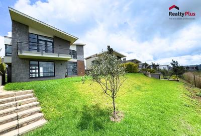 4 Bed Villa with En Suite at Tilisi Views - 2