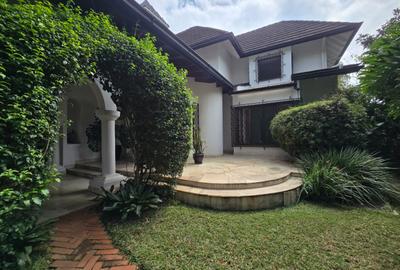5 Bed House with En Suite in Thigiri
