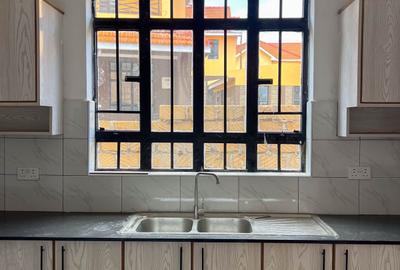 4 Bed Townhouse with En Suite at Rimpa - 3