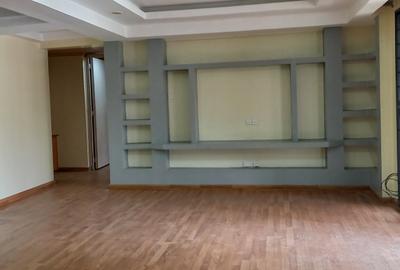 3 Bed Apartment with En Suite in Westlands Area