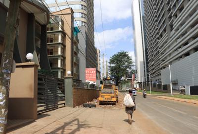 2 Bed Apartment with En Suite in Westlands Area - 2