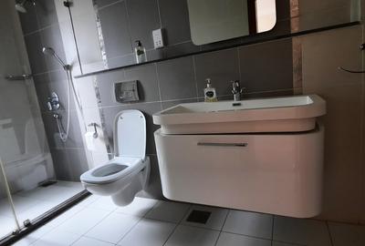 5 Bed Townhouse with En Suite in Lavington