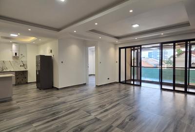 1 Bed Apartment with En Suite in Brookside