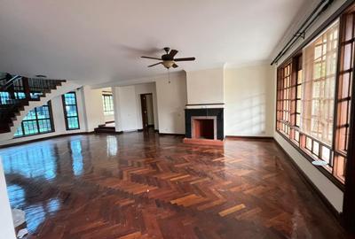 4 Bed Villa with Staff Quarters in Kitisuru