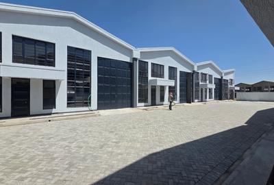 3,500 ft² Warehouse with Parking in Eastern ByPass