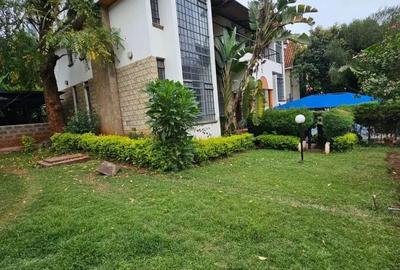 5 Bed Townhouse with En Suite at Riverside Drive