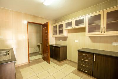 Serviced 2 Bed Apartment with En Suite at Westlands Road