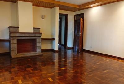 5 Bed House with En Suite in Nyari - 4