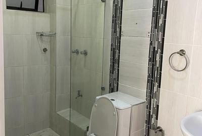 Serviced 3 Bed Apartment with En Suite at Tudor