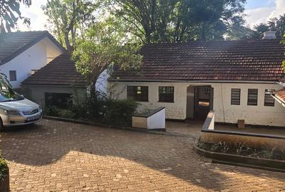 5 Bed Townhouse with En Suite in Lavington