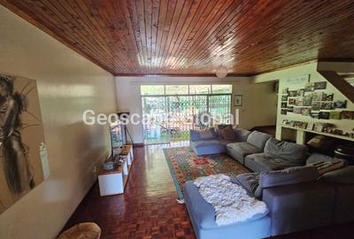 4 Bed House with En Suite in Loresho