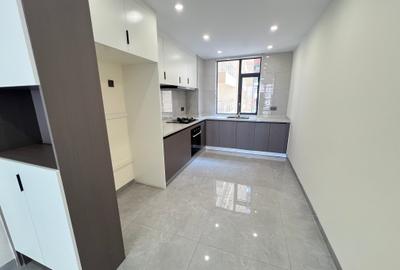 2 Bed Apartment with En Suite in Kilimani - 2