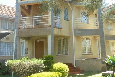 3 Bed House with En Suite in Runda