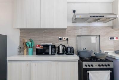 2 Bed Apartment with En Suite in Kilimani - 3