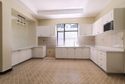 5 Bed Villa with En Suite in Karen - 2