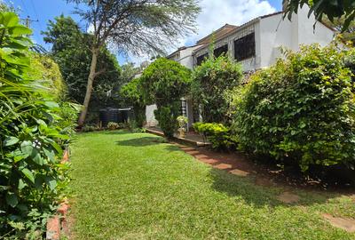 4 Bed Townhouse with En Suite at Ndemi Road - 2