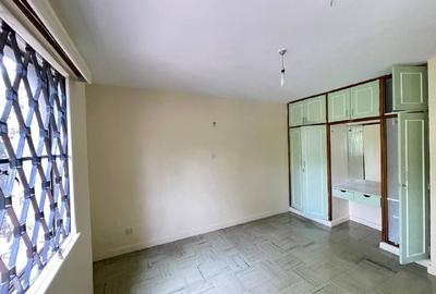 3 Bed Apartment with En Suite in Kilimani