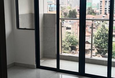 1 Bed Apartment with En Suite at Westlands Road - 4