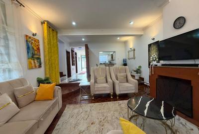 5 Bed Townhouse with En Suite in Runda - 2