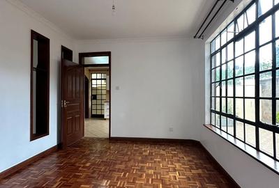 4 Bed Townhouse with En Suite at James Gichuru - 3