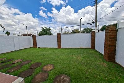 2 Bed House with En Suite in Runda - 2