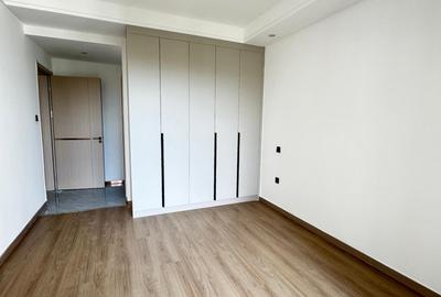 2 Bed Apartment with En Suite in Riverside - 4