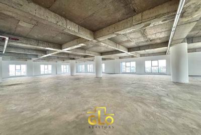 3,300 ft² Commercial Property with Backup Generator at Brookside Drive
