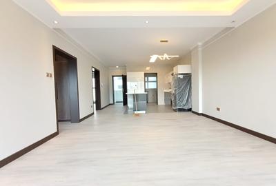2 Bed Apartment with En Suite in Riverside
