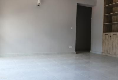 2 Bed Apartment with En Suite in Westlands Area - 3