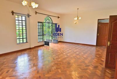 4 Bed Townhouse with En Suite in Kitisuru - 2