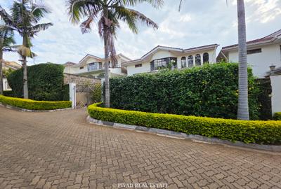 5 Bed Townhouse with Staff Quarters at Brookside