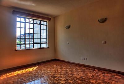 5 Bed Apartment with En Suite in Westlands Area