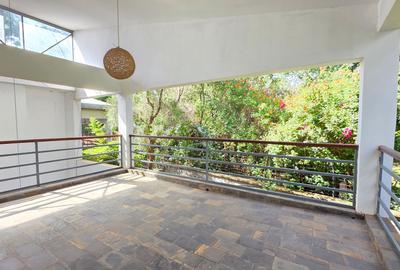 4 Bed Townhouse with En Suite at Convent Drive - 3